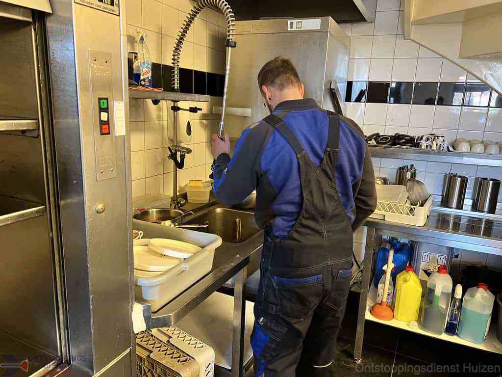 Ontstoppen Gootsteen Huizen Ontstoppen Gootsteen Huizen